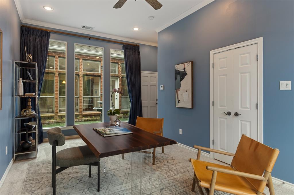 7 Queensview Court Dallas, TX 75225 - Photo 33 of 40 a outdoor room with furniture