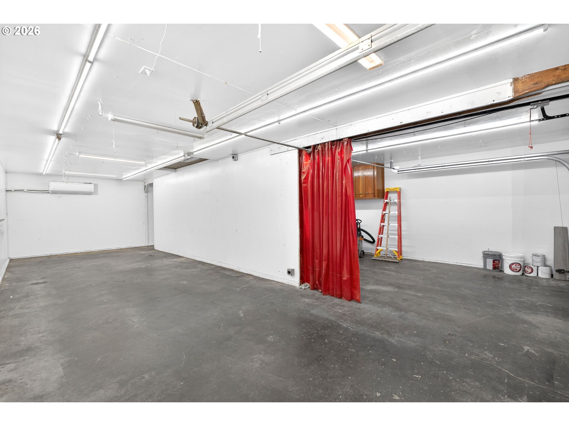 110 South Harrison Street Newberg, OR 97132 - Photo 33 of 41 a view of empty room