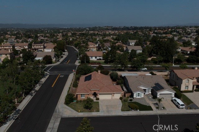 42585 Devant Circle Temecula, CA 92592 - Photo 4 of 47