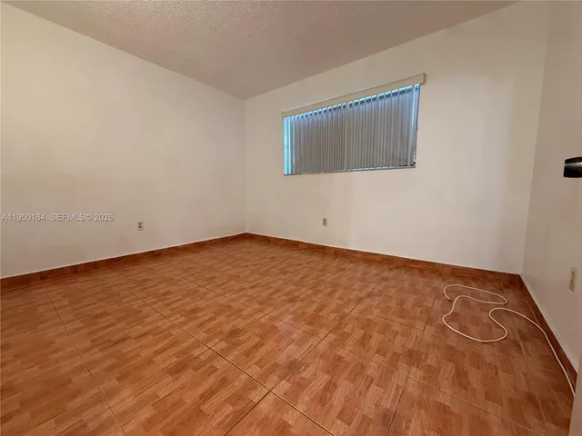 $1,850 | 8135 Sunrise Lakes Boulevard, Unit 302, Sunrise, FL 33322