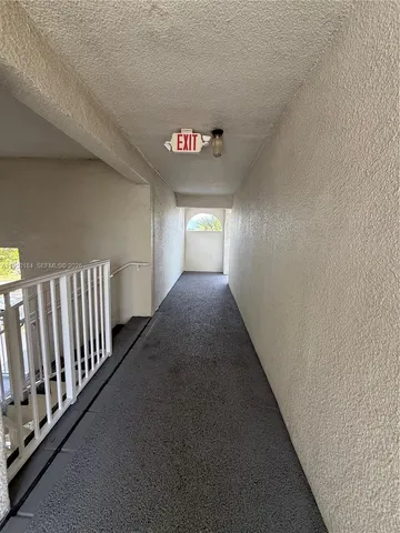 $1,850 | 8135 Sunrise Lakes Boulevard, Unit 302, Sunrise, FL 33322