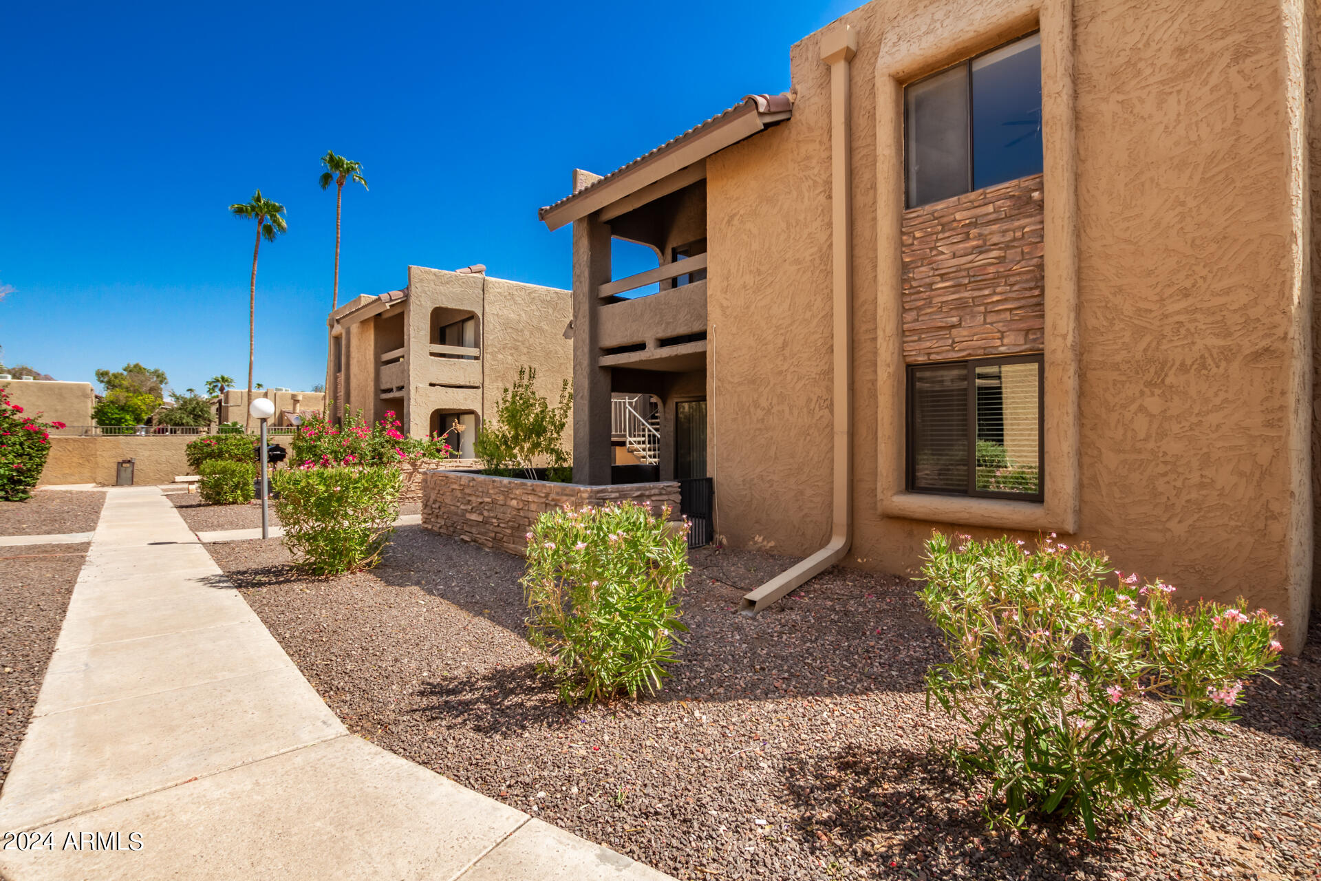 3825 East Camelback Road, Unit 157 Phoenix, AZ 85018 - Photo 1 of 22 01 - Camelback