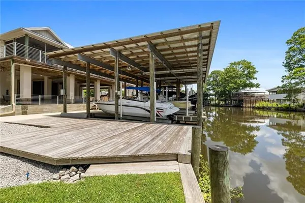 $759,000 | 31445 Barbara Drive, Springfield, LA 70462