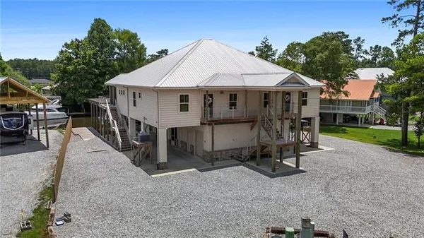 $759,000 | 31445 Barbara Drive, Springfield, LA 70462