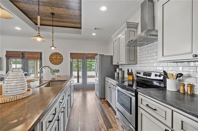 31445 Barbara Drive Springfield, LA 70462 - Photo 7 of 55