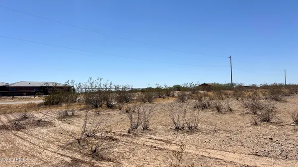 $105,000 | 30100 North 235th Avenue, Unit 1, Wittmann, AZ 85361