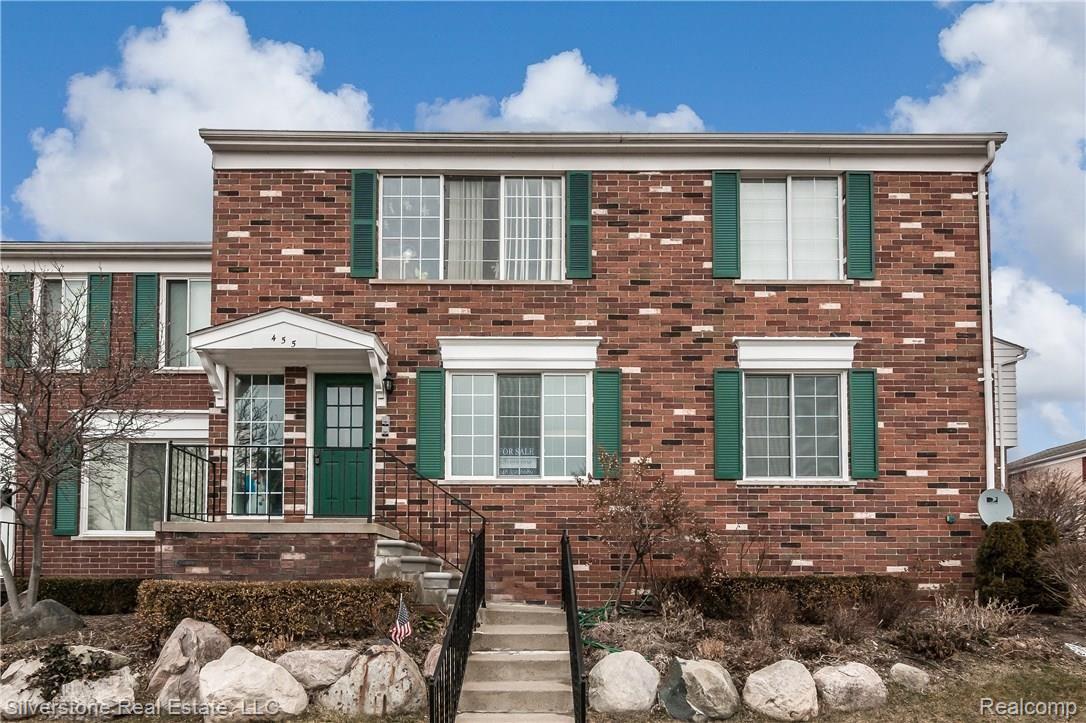455 Baldwin Avenue Rochester, MI 48307 - Photo 1 of 14 001-2367454-large.jpg