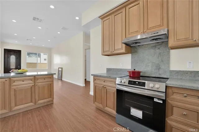 $3,000 | 320 South Lincoln Avenue, Monterey Park, CA 91755