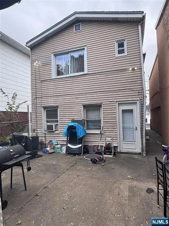 $749,000 | 17 Green Court, Lodi, NJ 07644