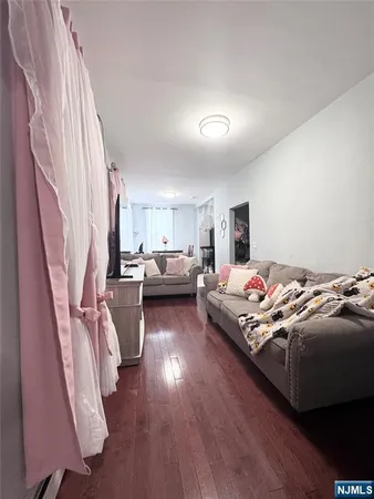 $749,000 | 17 Green Court, Lodi, NJ 07644