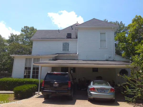 $359,500 | 207 East Percy Street, Indianola, MS 38751