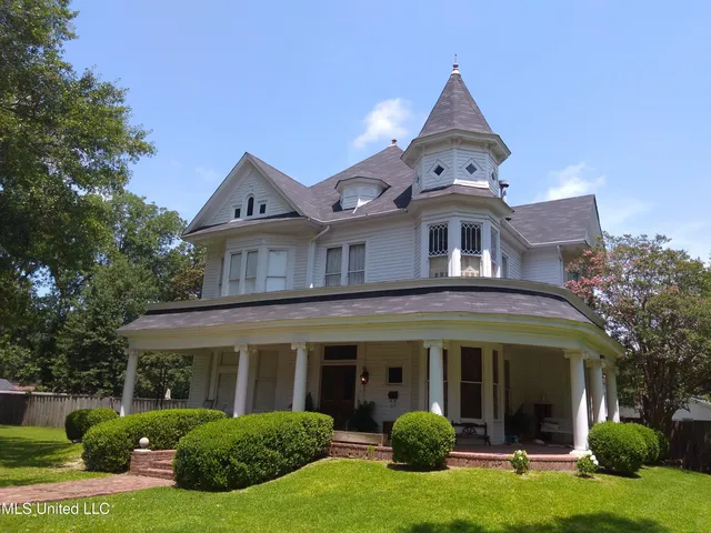 $389,000 | 207 East Percy Street, Indianola, MS 38751