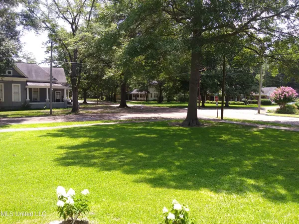 $359,500 | 207 East Percy Street, Indianola, MS 38751