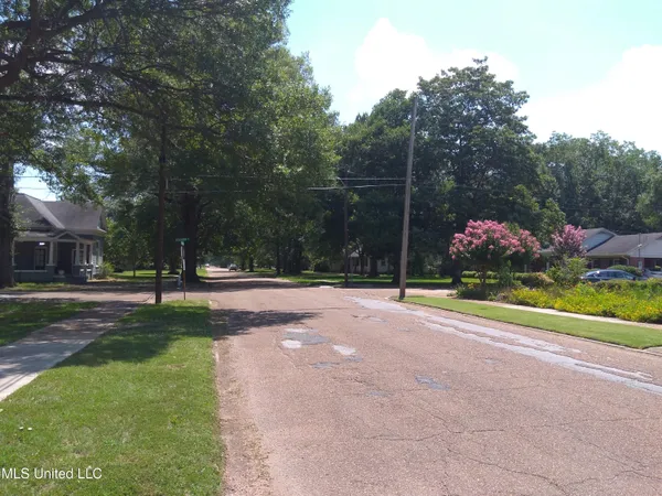 $359,500 | 207 East Percy Street, Indianola, MS 38751