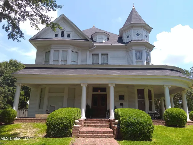 $389,000 | 207 East Percy Street, Indianola, MS 38751