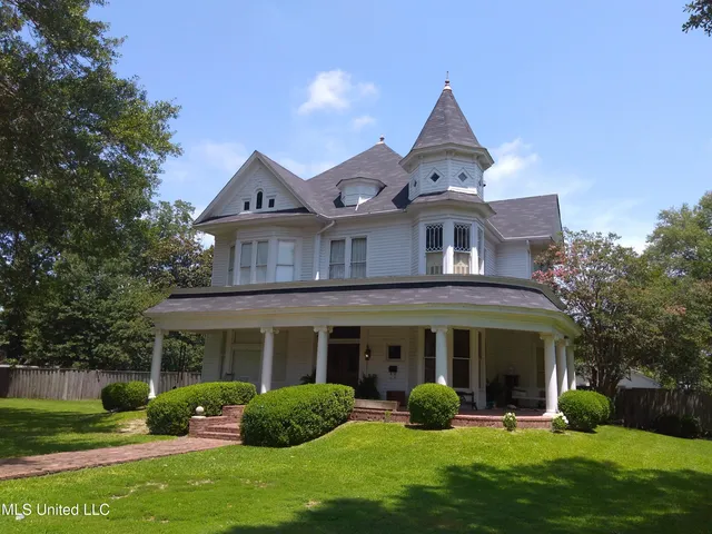 $389,000 | 207 East Percy Street, Indianola, MS 38751