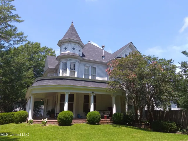 $389,000 | 207 East Percy Street, Indianola, MS 38751