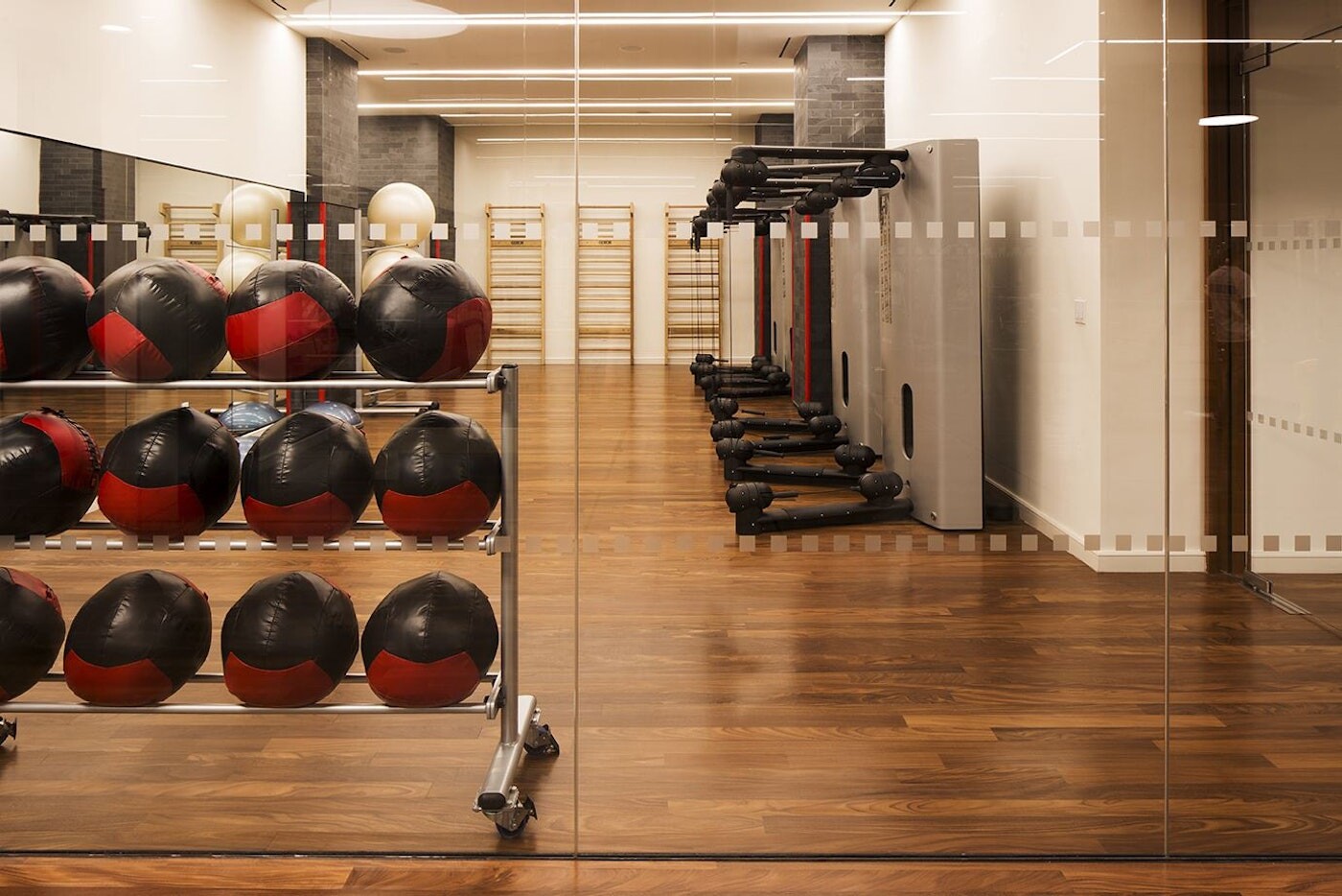 60 Riverside Boulevard, Unit 1806 Manhattan, NY 10069 - Photo 10 of 16 a view of walk in closet