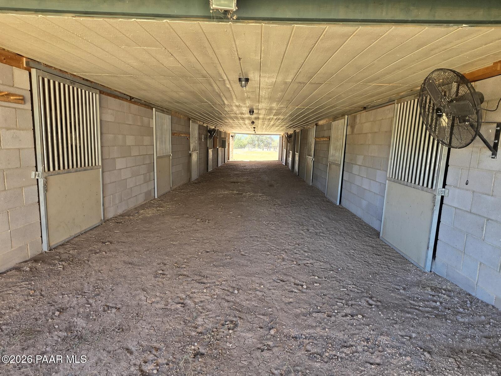 33425 Cowboy Clint Road Seligman, AZ 86337 - Photo 65 of 150 Horse stalls
