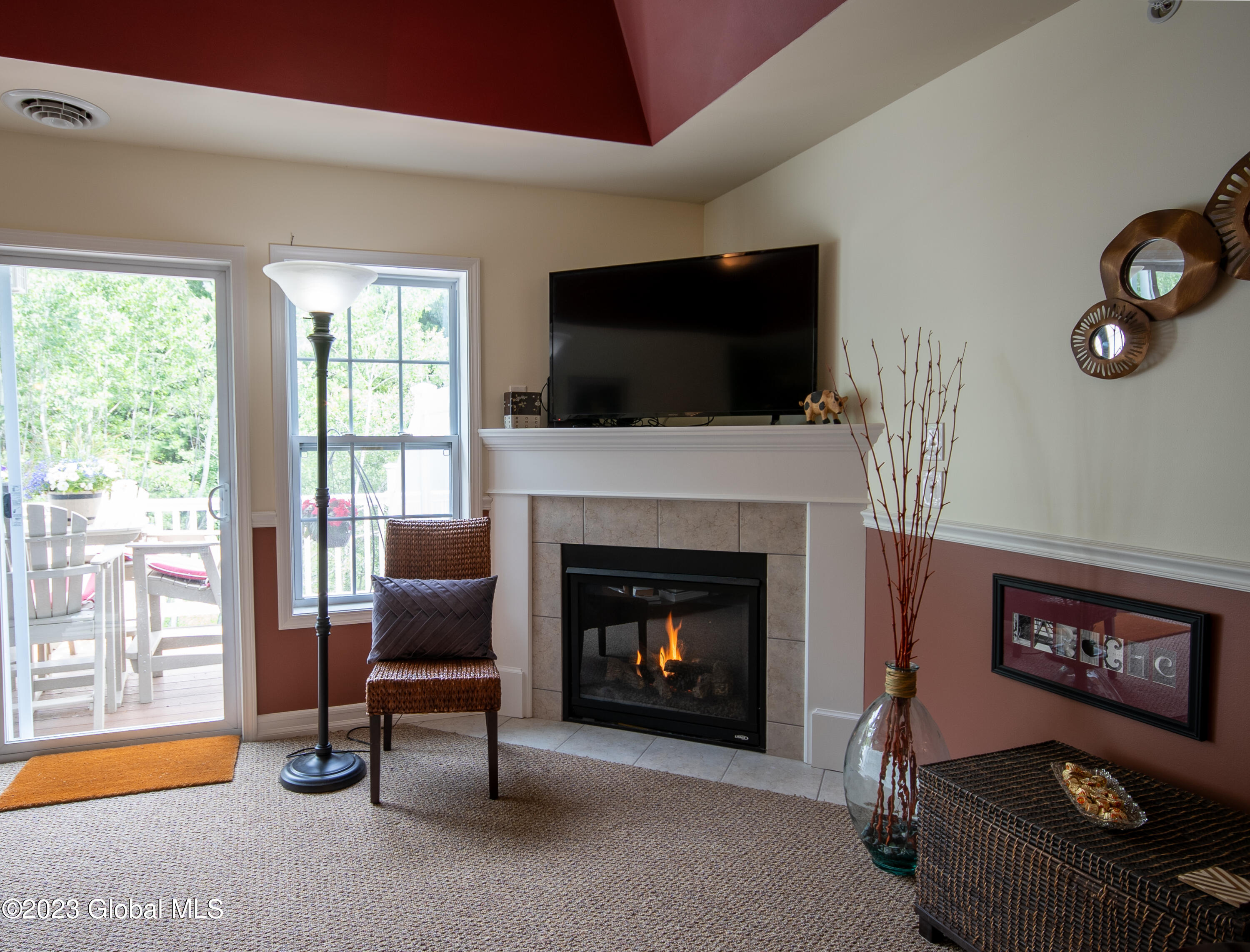 104 Paddock Circle Rotterdam, NY 12306 - Photo 11 of 33 10