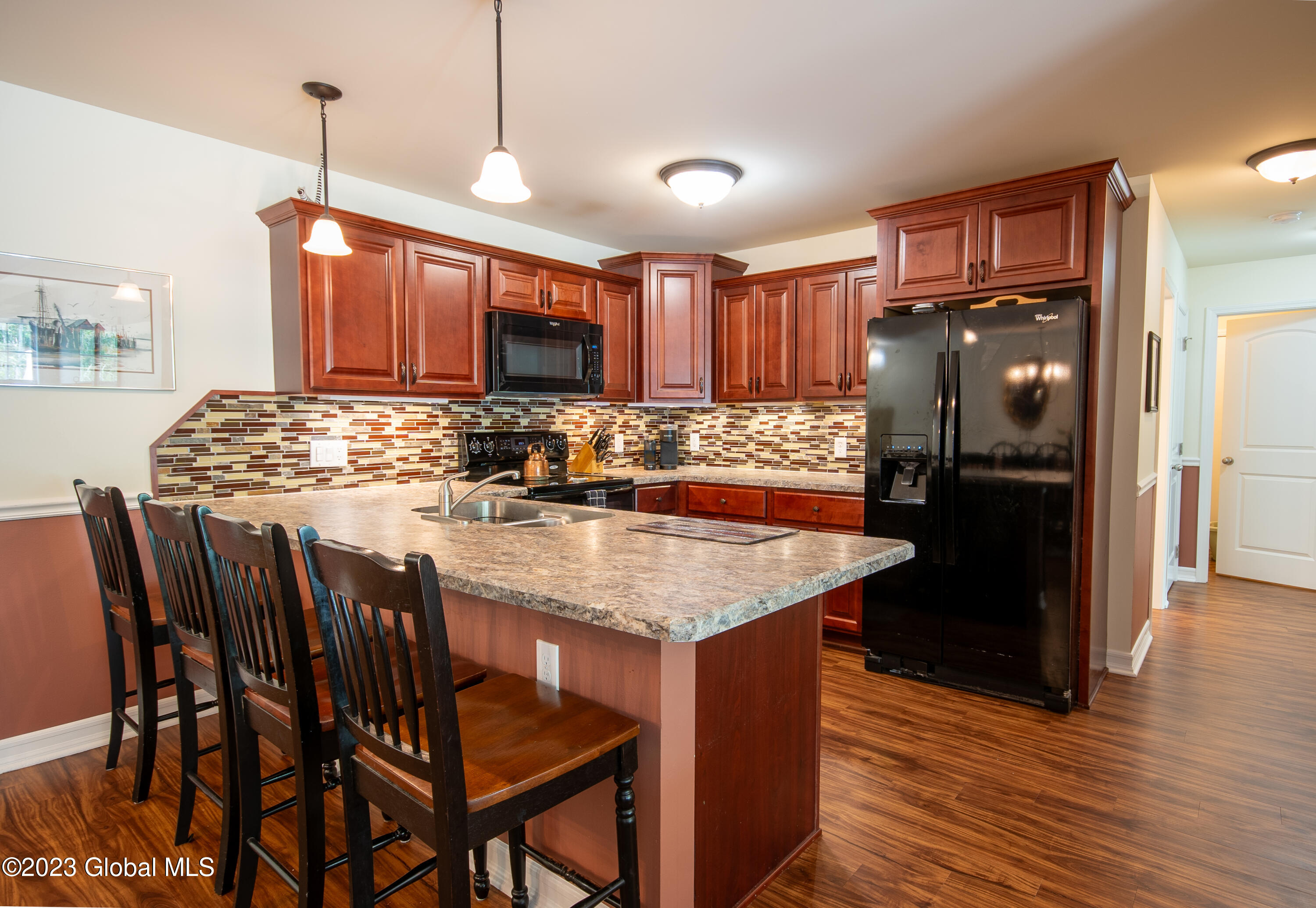 104 Paddock Circle Rotterdam, NY 12306 - Photo 13 of 33 12