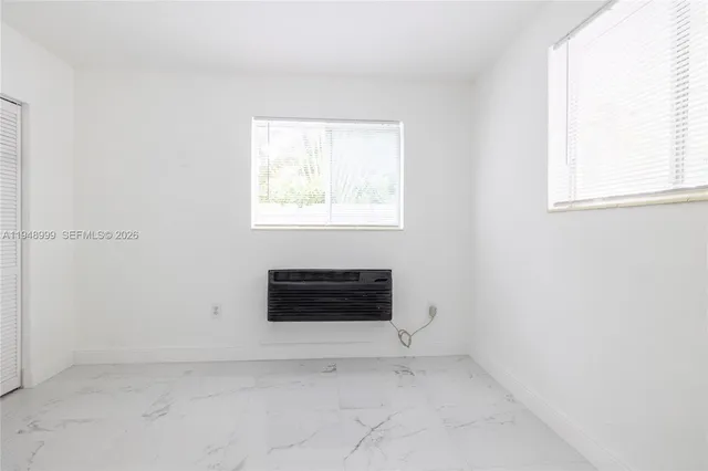 $1,850 | 979 Southwest 10th Street, Unit 4, Miami, FL 33130