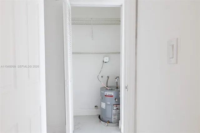 $1,850 | 979 Southwest 10th Street, Unit 4, Miami, FL 33130