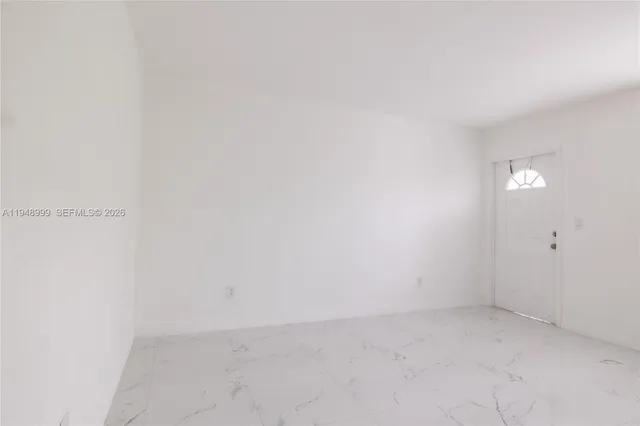 $1,850 | 979 Southwest 10th Street, Unit 4, Miami, FL 33130