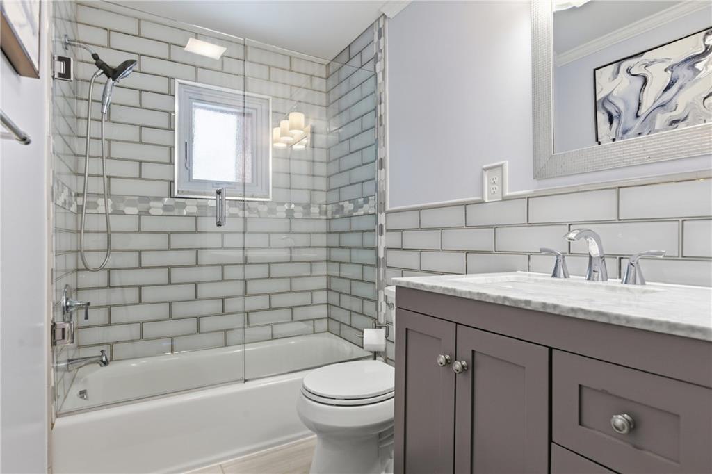 5613 Aiken Road McKees Rocks, PA 15136 - Photo 17 of 37 Gallery Image 17