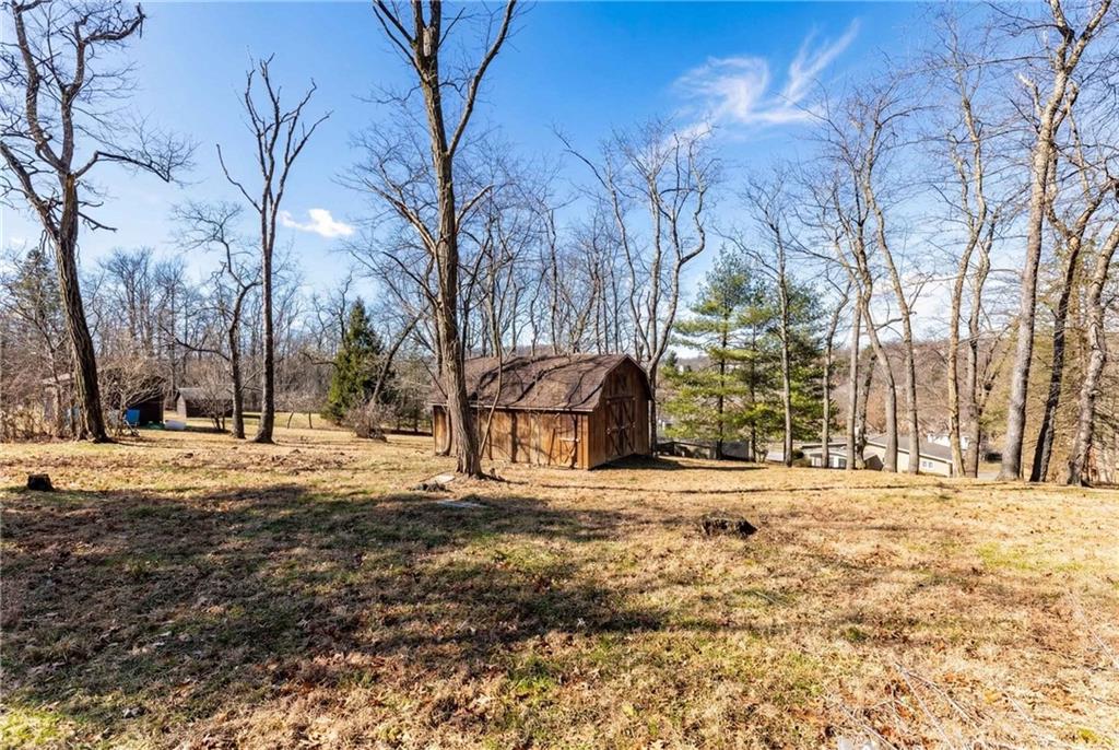 5613 Aiken Road McKees Rocks, PA 15136 - Photo 29 of 37 Gallery Image 29