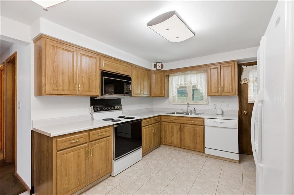 5613 Aiken Road McKees Rocks, PA 15136 - Photo 8 of 37 Gallery Image 8