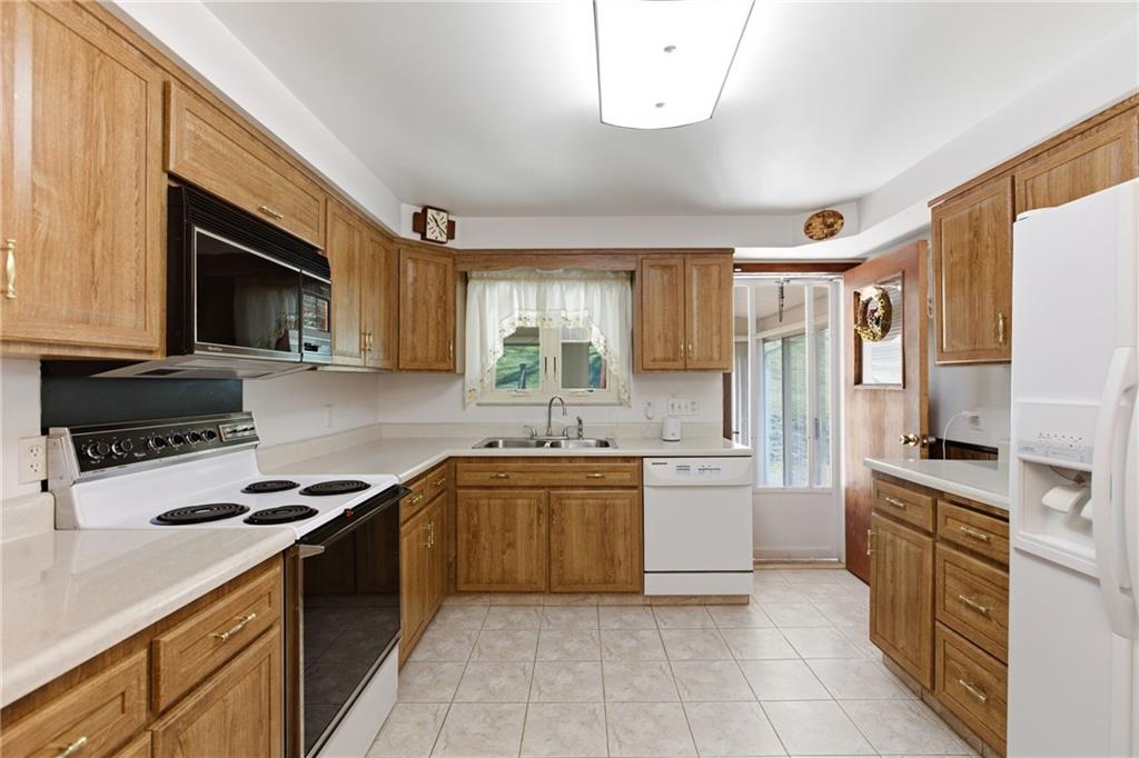 5613 Aiken Road McKees Rocks, PA 15136 - Photo 9 of 37 Gallery Image 9