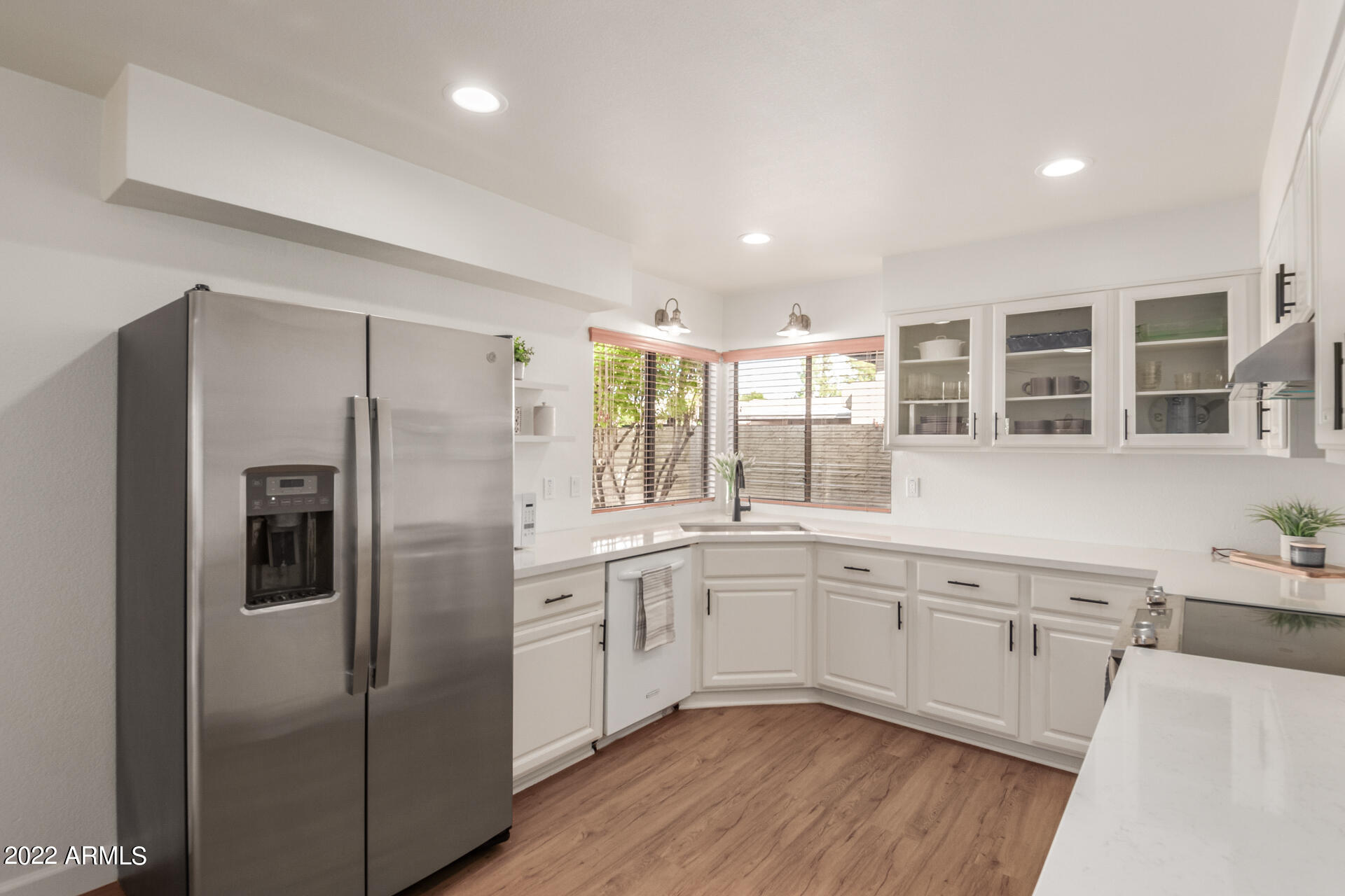 1360 East Brown Road, Unit 7 Mesa, AZ 85203 - Photo 14 of 60 17 - Brown