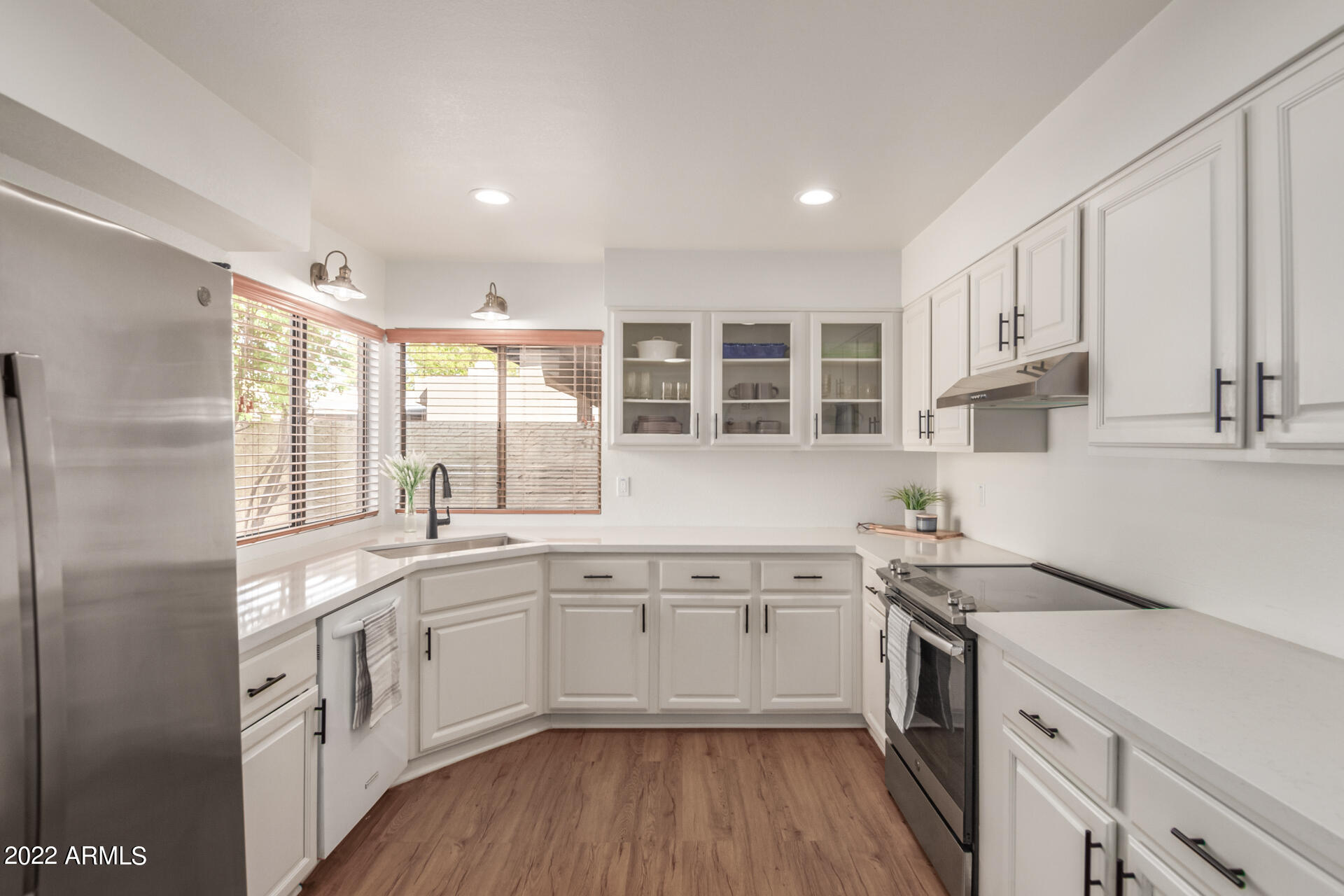 1360 East Brown Road, Unit 7 Mesa, AZ 85203 - Photo 15 of 60 18 - Brown