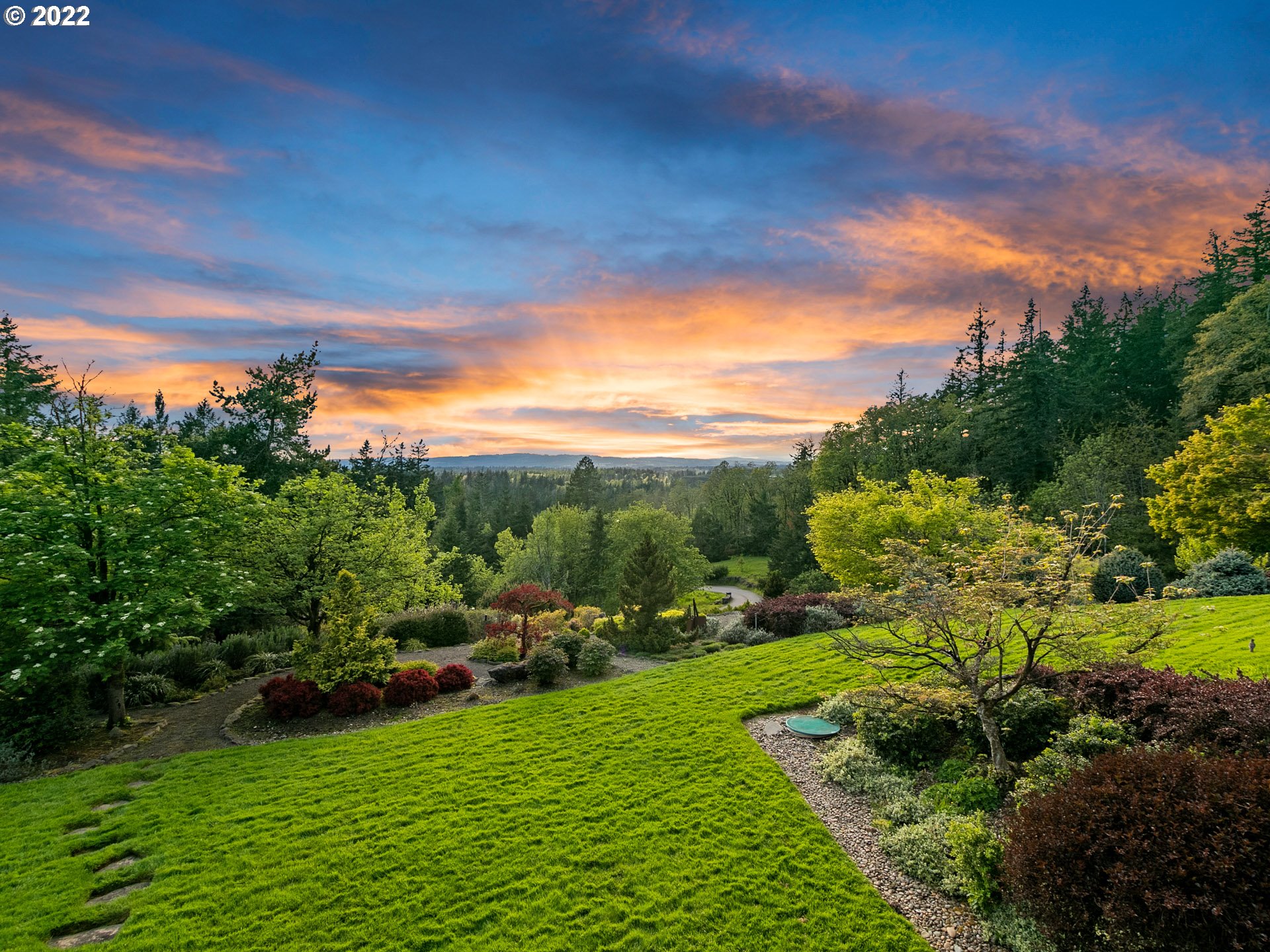 999 Southwest Hoffman Road West Linn, OR 97068 - Photo 32 of 32 Gallery Image 32