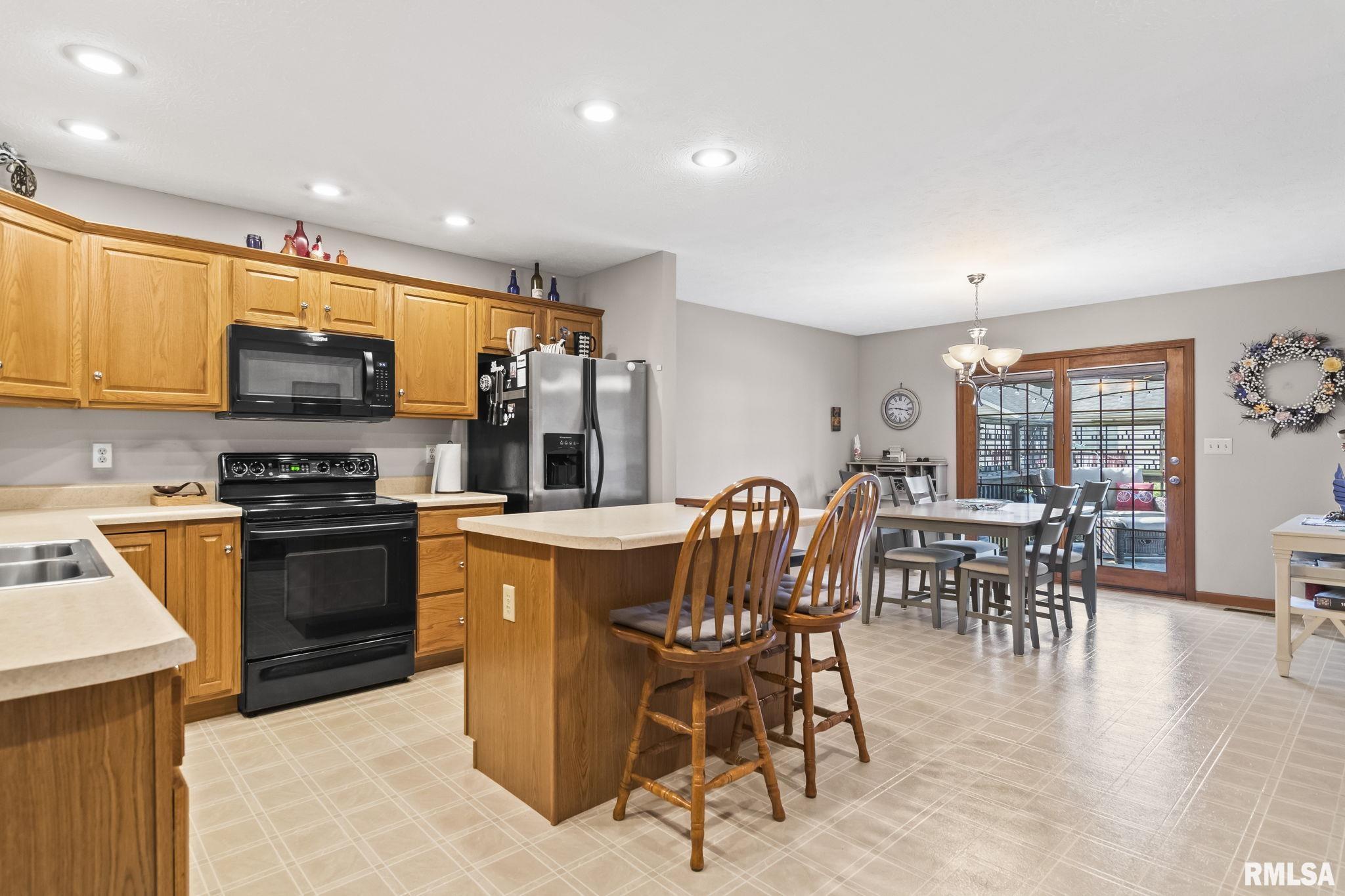 3914 Marryat Drive Springfield, IL 62711 - Photo 7 of 30 Gallery Image 7