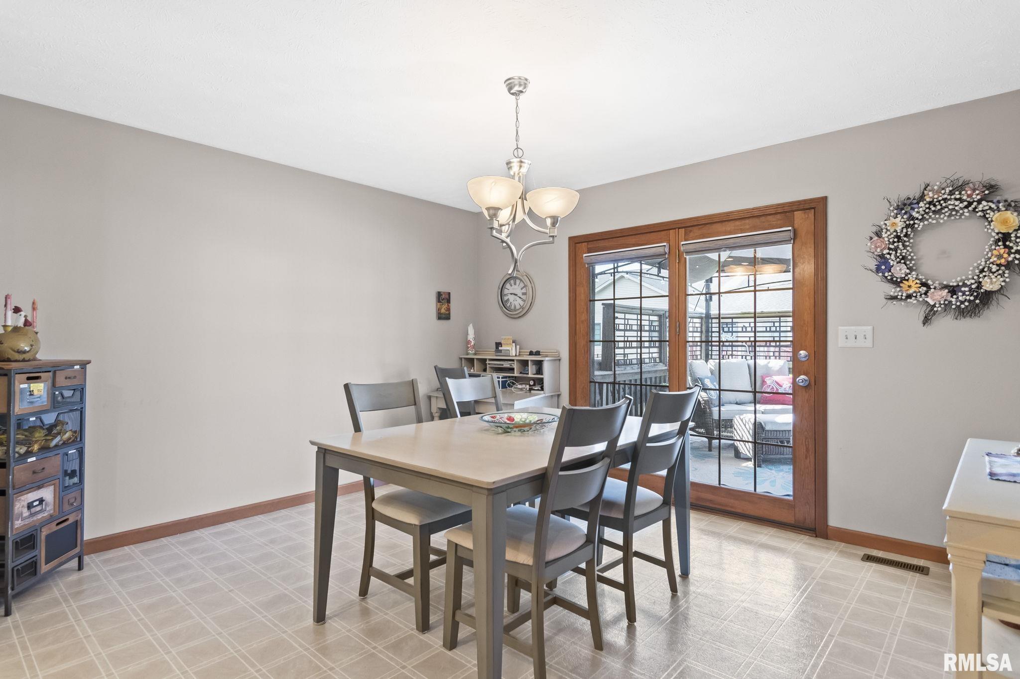3914 Marryat Drive Springfield, IL 62711 - Photo 10 of 30 Gallery Image 10