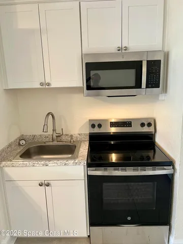 $950 | 1431 Oak Street, Unit 10, Melbourne, FL 32901