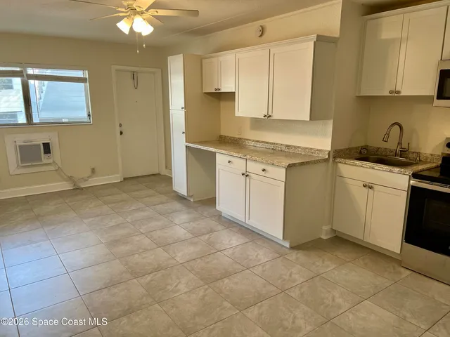 $950 | 1431 Oak Street, Unit 10, Melbourne, FL 32901