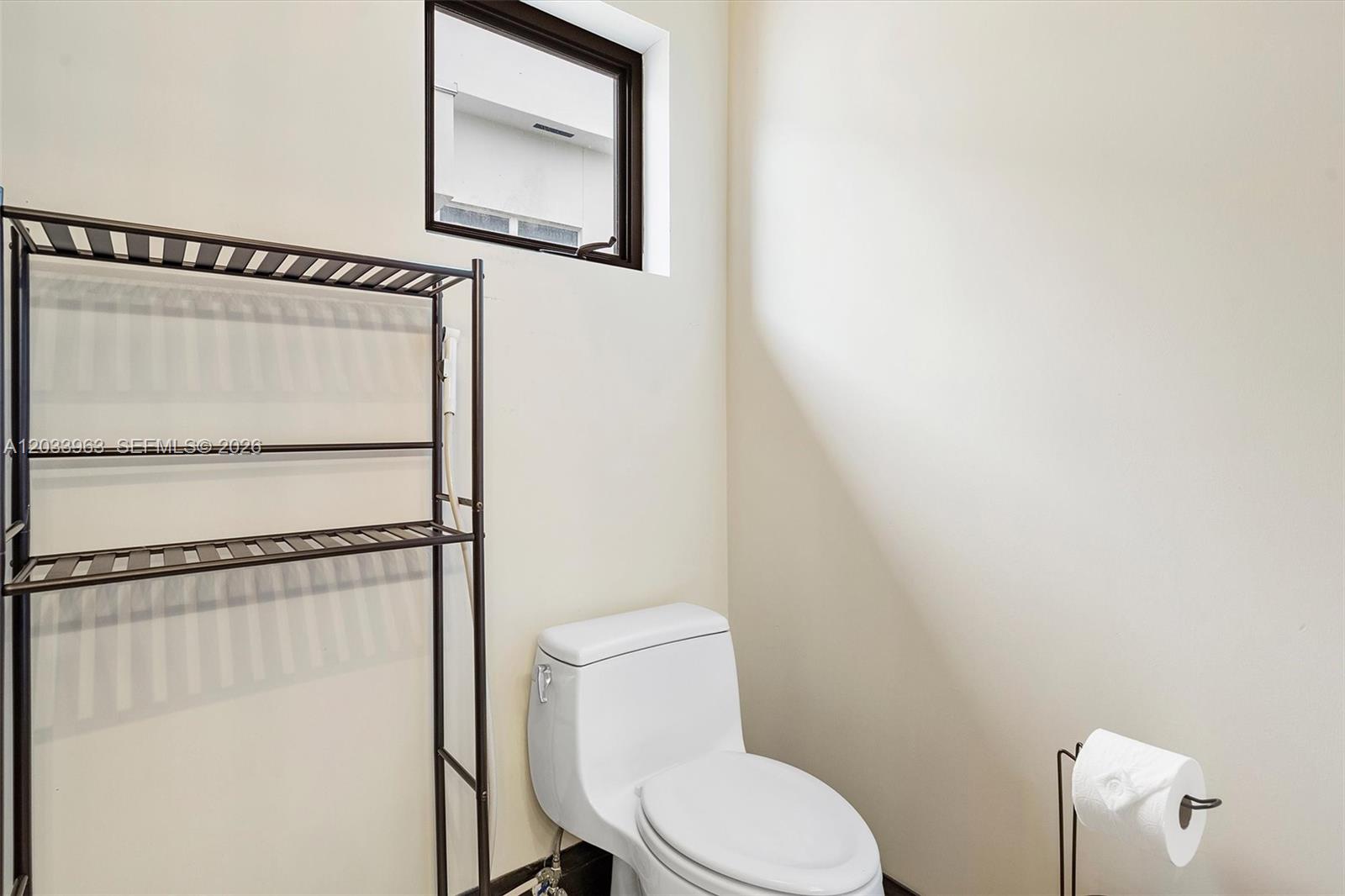 18825 North Bay Road Sunny Isles Beach, FL 33160 - Photo 46 of 76