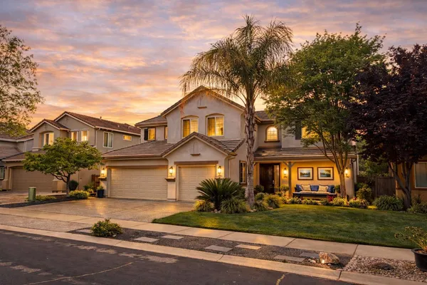 $899,000 | 6625 Heather Falls Street, Roseville, CA 95678