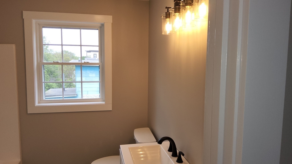 172-174 High Street Lawrence, MA 01841 - Photo 6 of 15