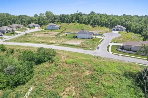 $153,500 | 100 East 122nd Street, Kansas City, MO 64145