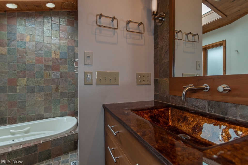 30125 Bolingbrook Road Pepper Pike, OH 44124 - Photo 25 of 35