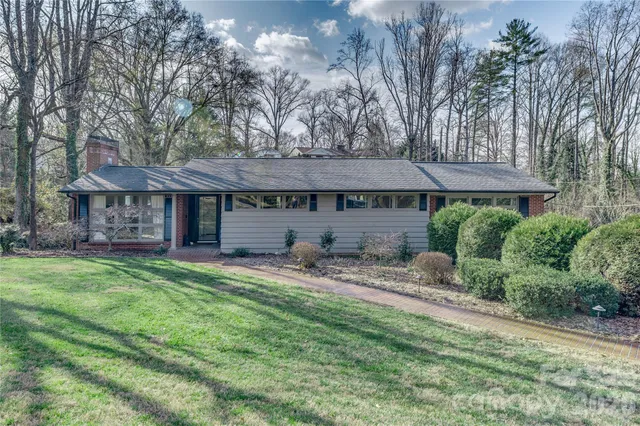 $489,900 | 111 Kinwood Street, Morganton, NC 28655