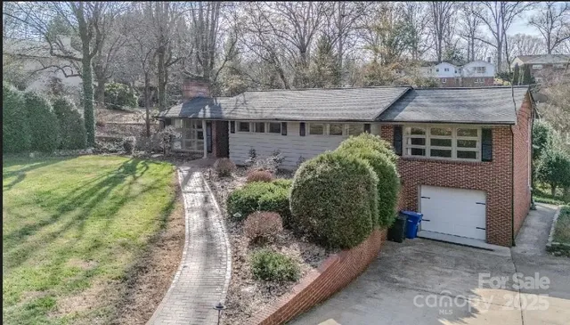 $525,000 | 111 Kinwood Street, Morganton, NC 28655