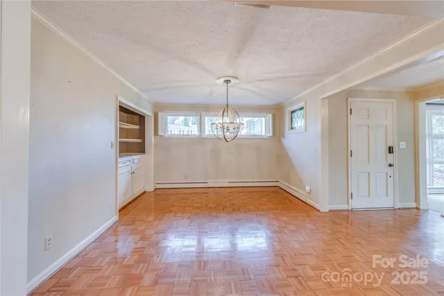 $525,000 | 111 Kinwood Street, Morganton, NC 28655