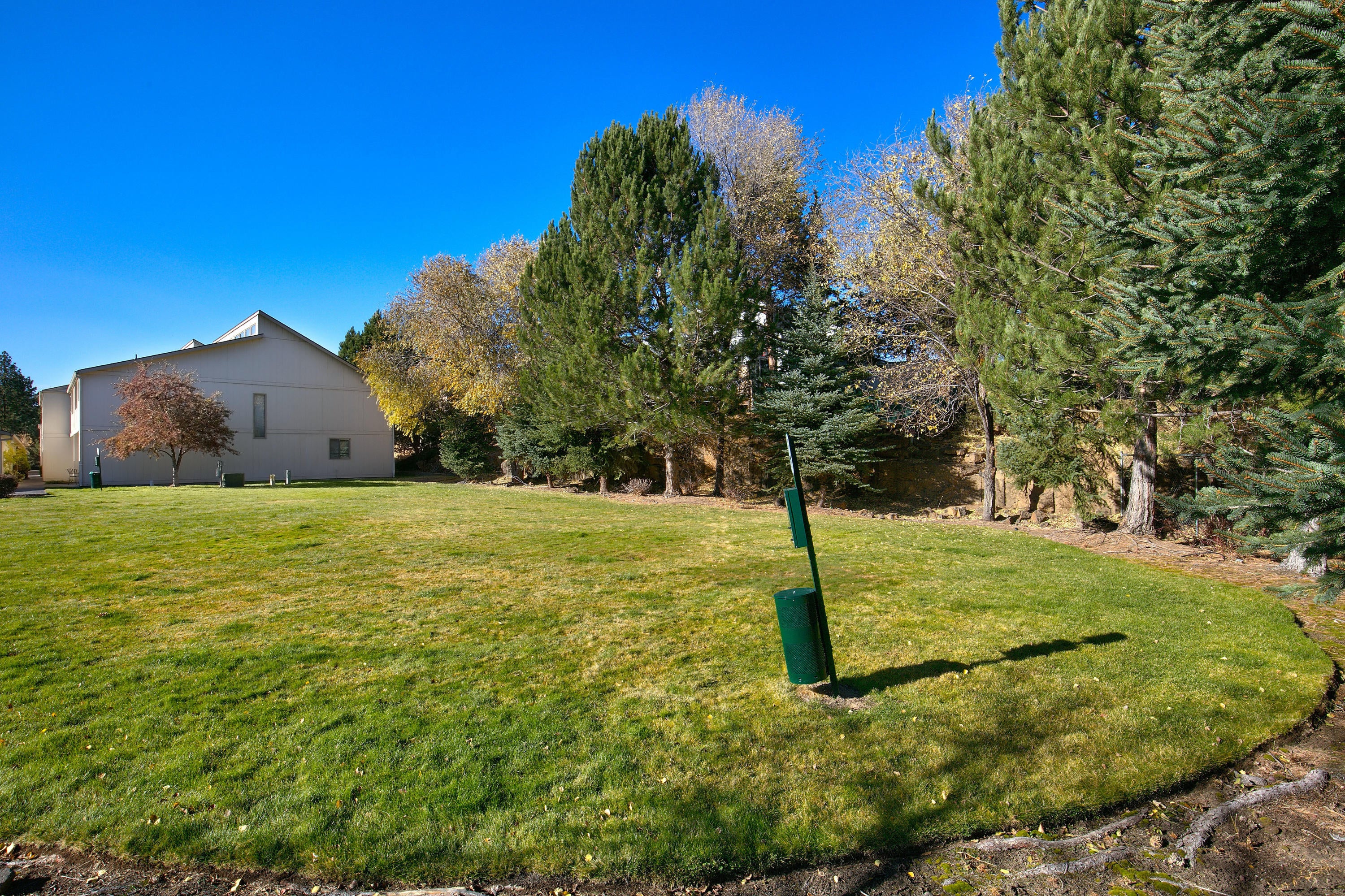 1050 Northeast Butler Market Road, Unit 15 Bend, OR 97701 - Photo 24 of 26 Park Area