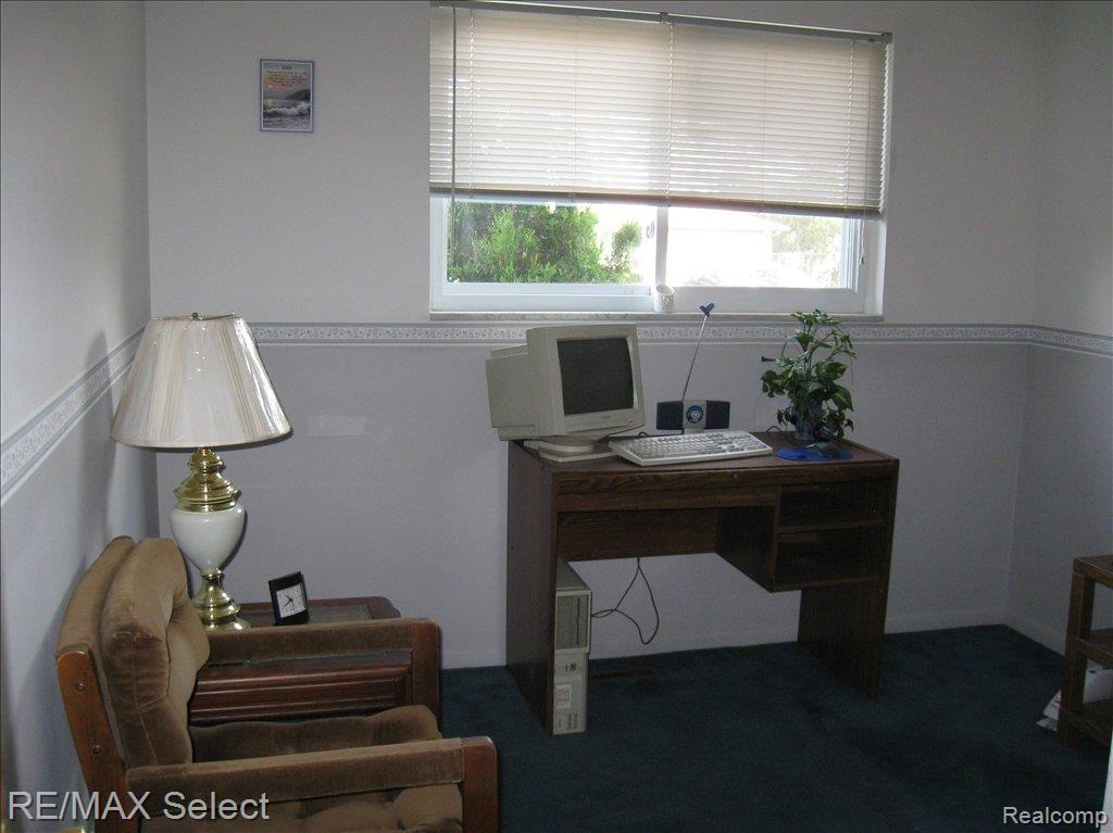 13324 Common Road Warren, MI 48088 - Photo 7 of 9 Office/Den