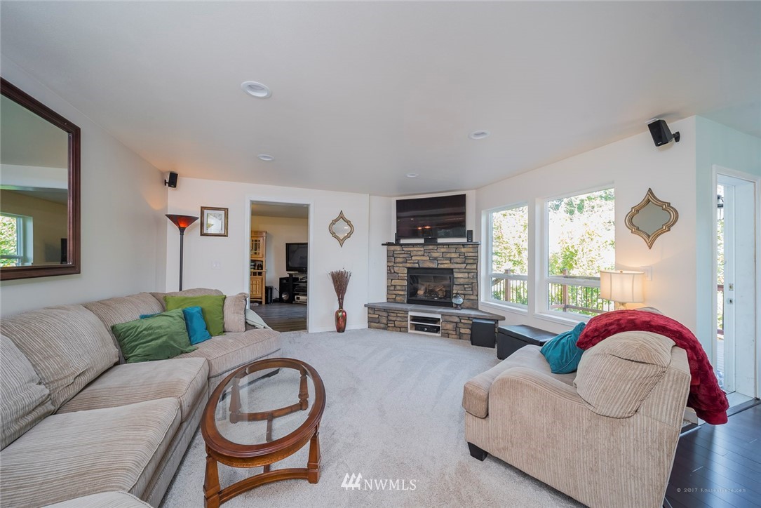 7215 Lower Ridge Road Everett, WA 98203 - Photo 20 of 25